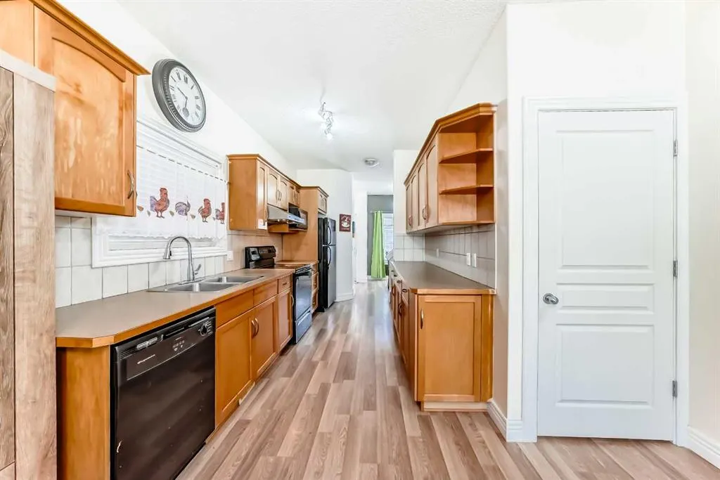 63 Bridleridge Manor SW