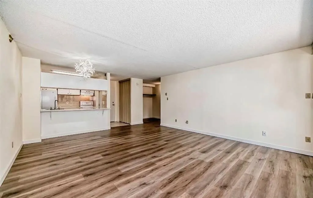 221 6 Avenue SE, #1101