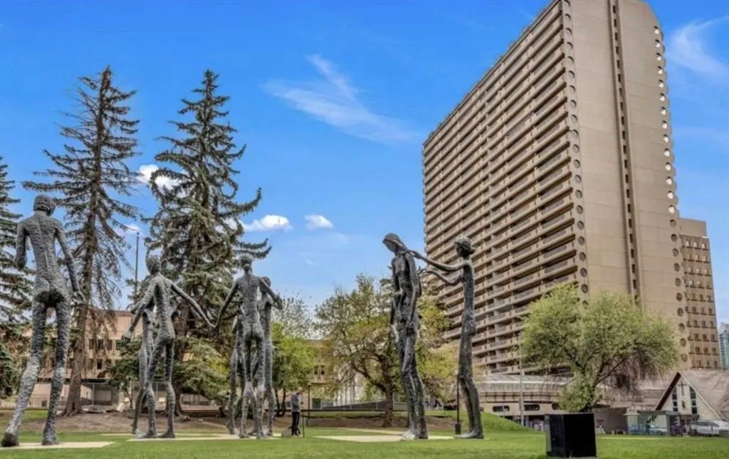 221 6 Avenue SE, #1101