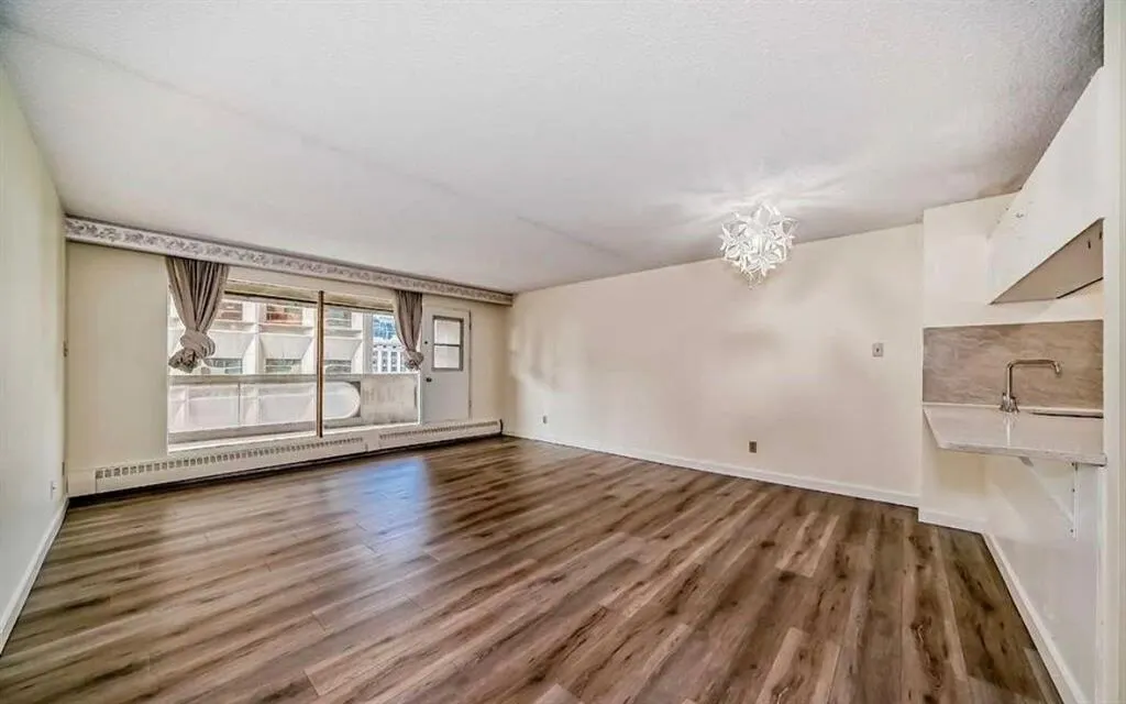 221 6 Avenue SE, #1101