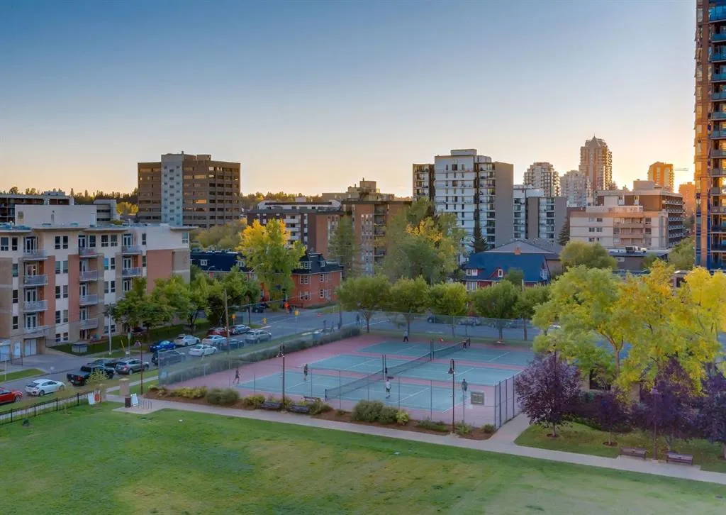 215 13 Avenue SW, #204