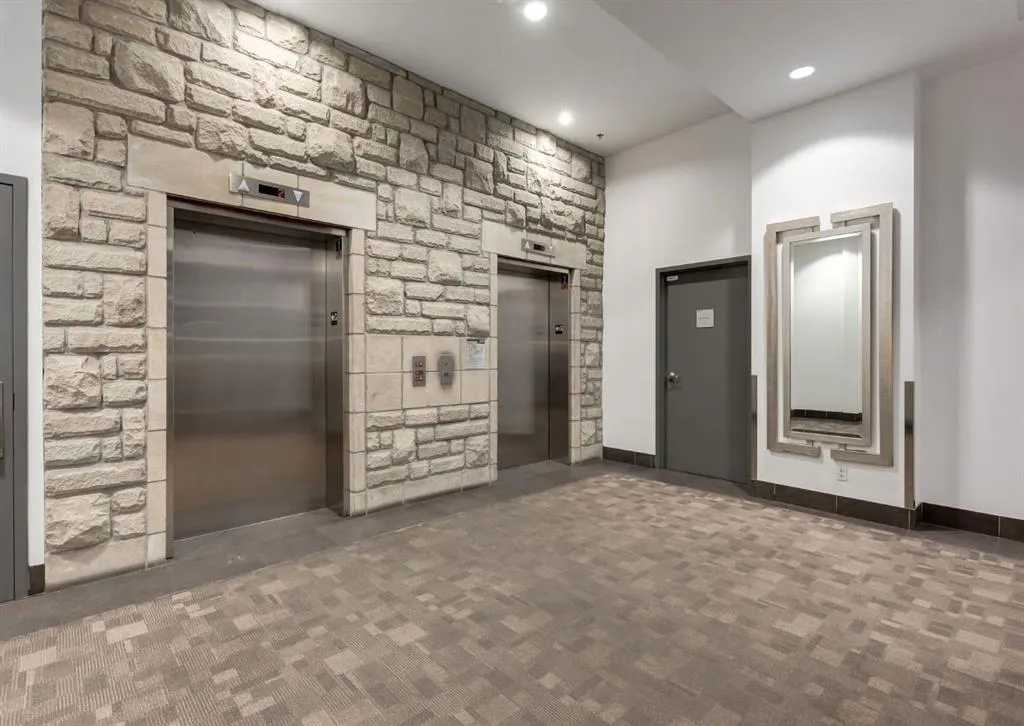 215 13 Avenue SW, #204