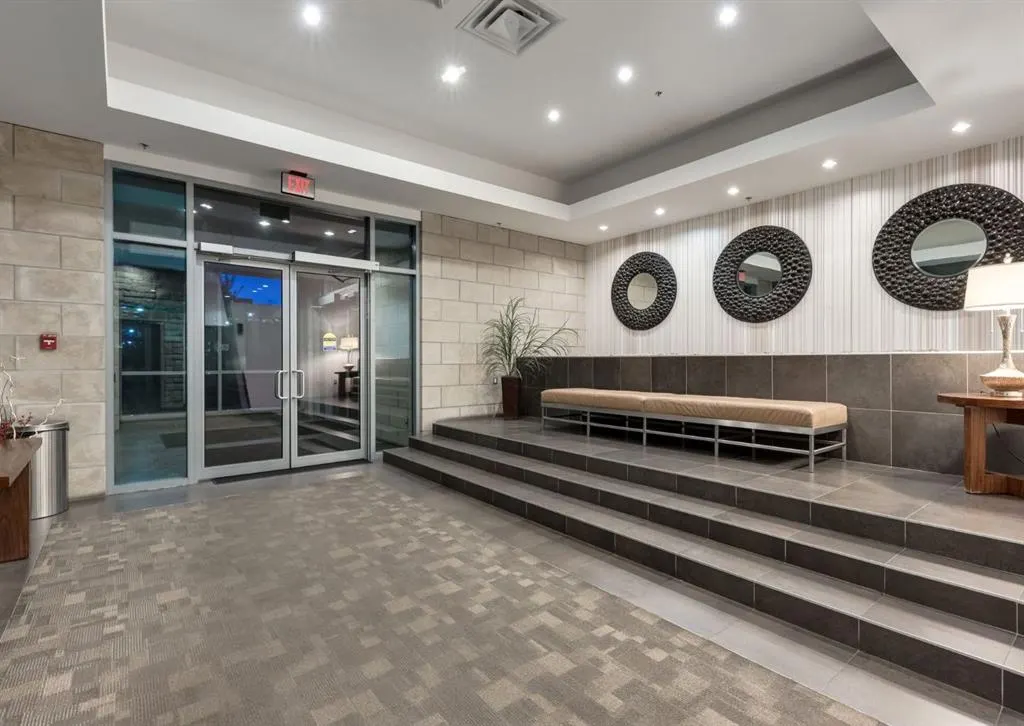 215 13 Avenue SW, #204