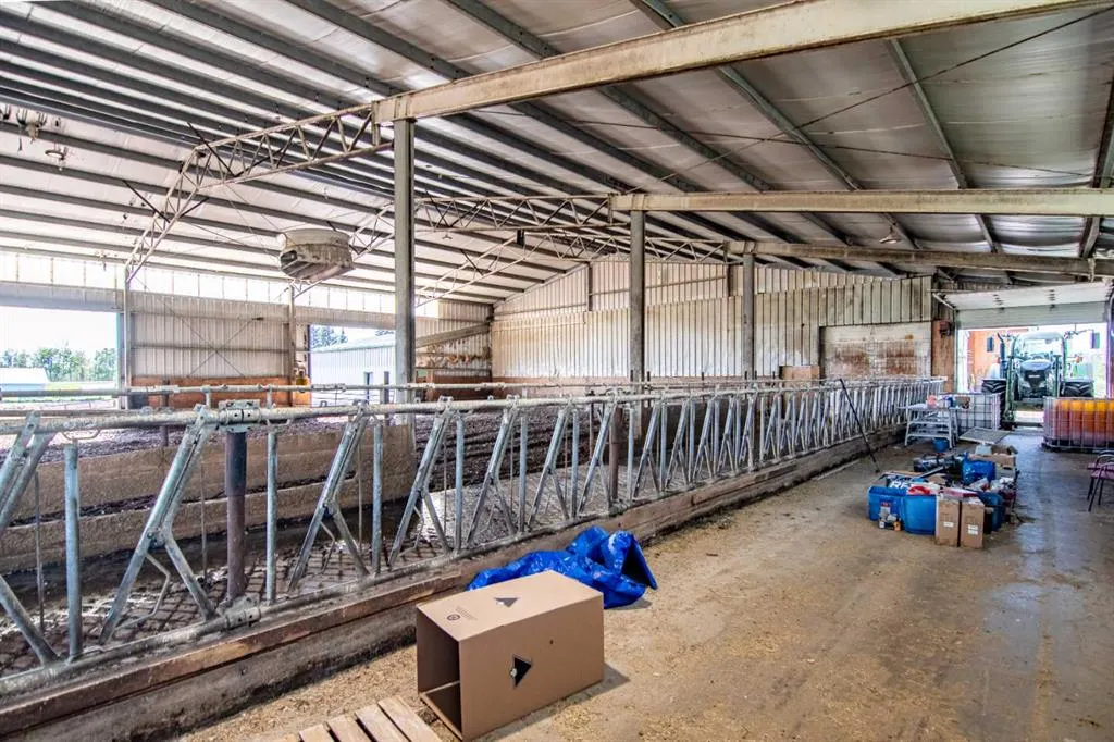 20076 Township Road 370