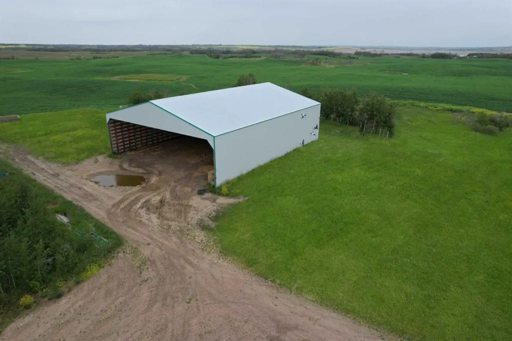 20076 Township Road 370