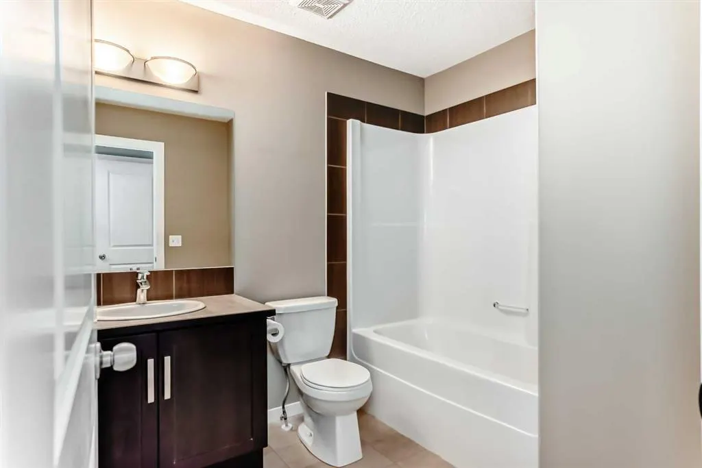 236 New Brighton Row SE