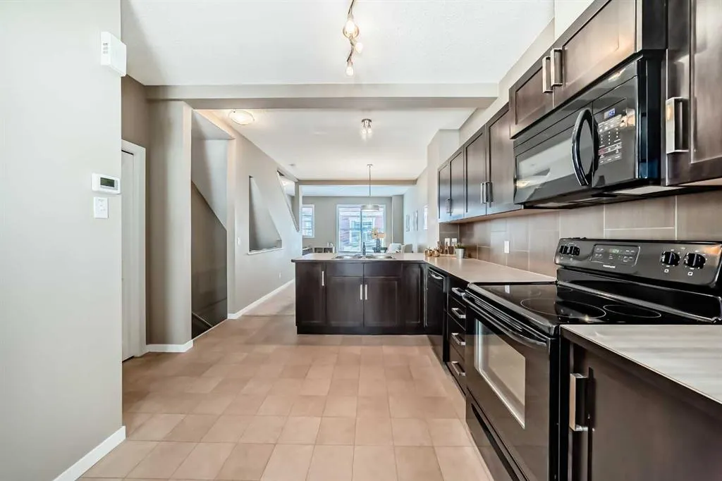 236 New Brighton Row SE