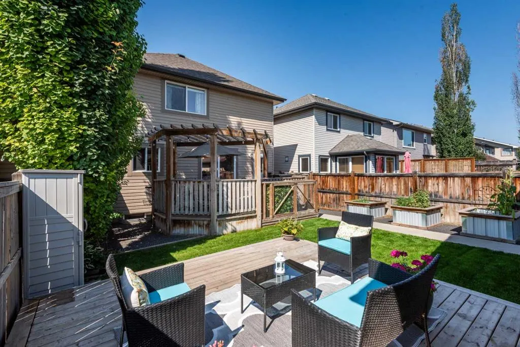 395 Prestwick Close SE