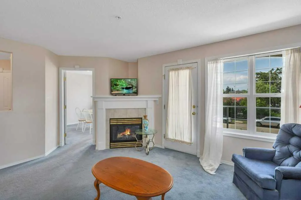 3501 49 Avenue, #205
