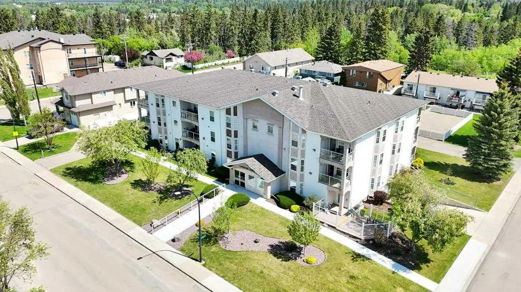 3501 49 Avenue, #205
