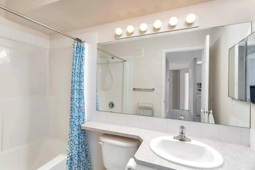 3501 49 Avenue, #205