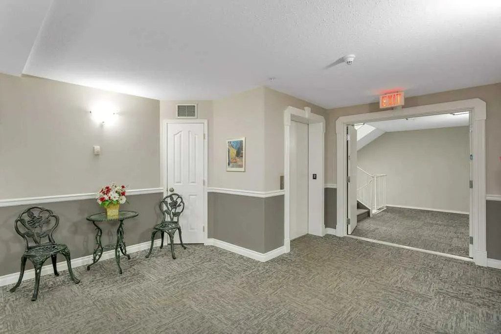 3501 49 Avenue, #205