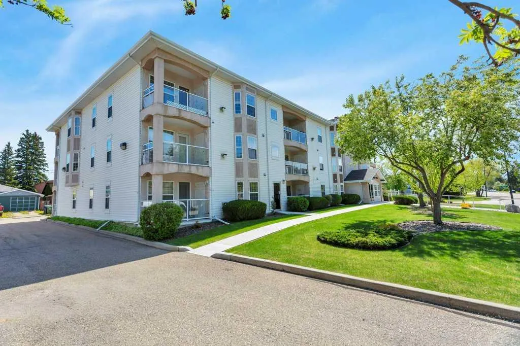 3501 49 Avenue, #205