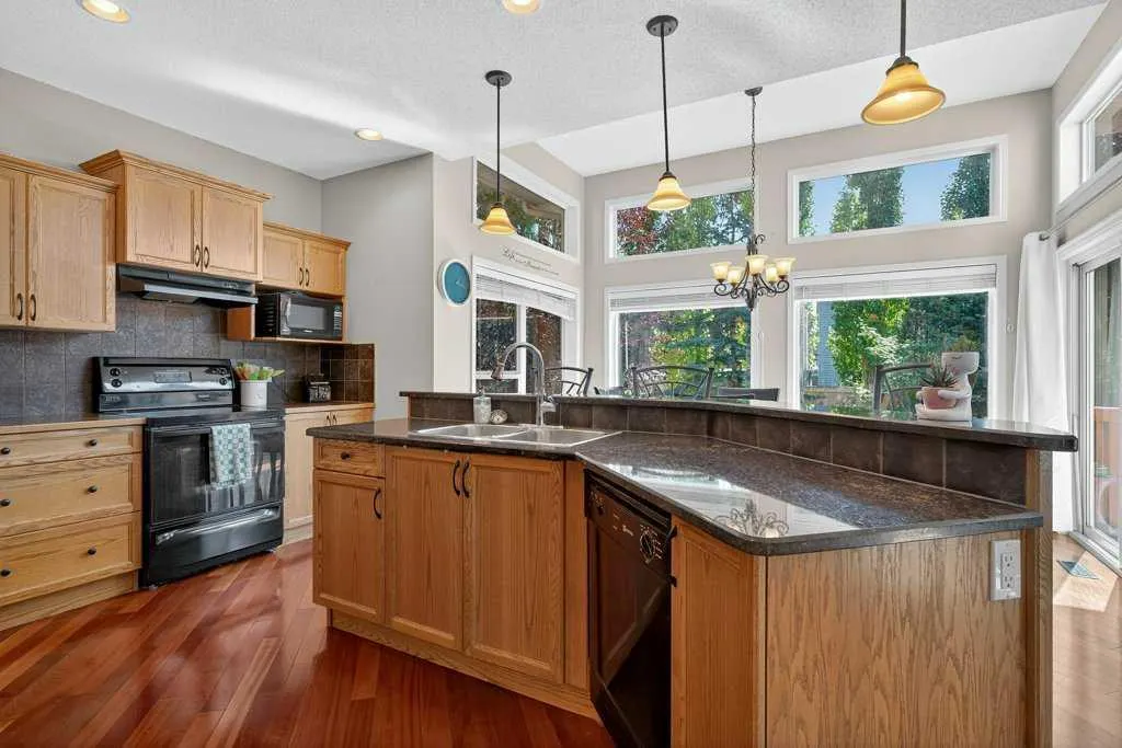 504 Panatella Court NW