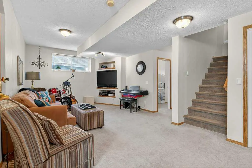 504 Panatella Court NW