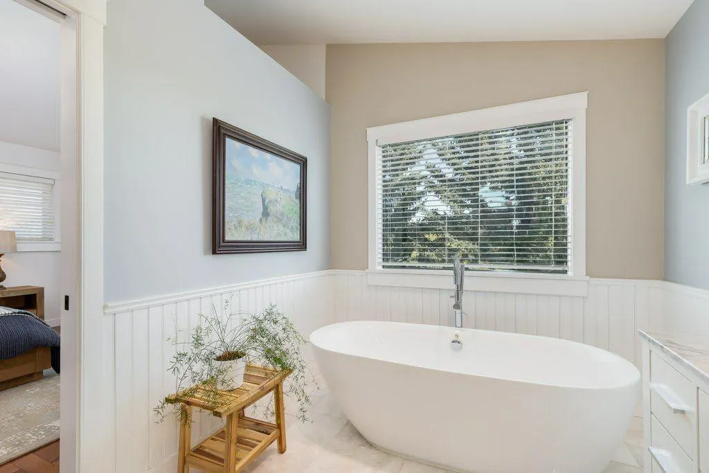 243 Country Hills Close NW