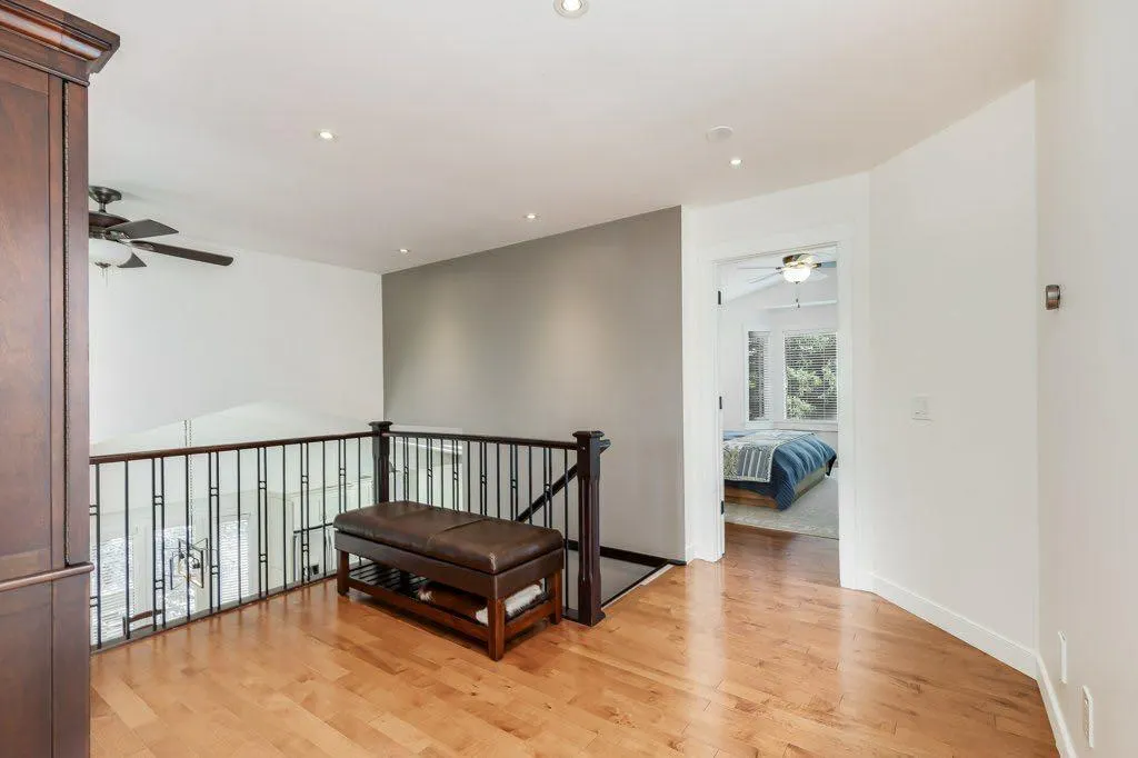 243 Country Hills Close NW