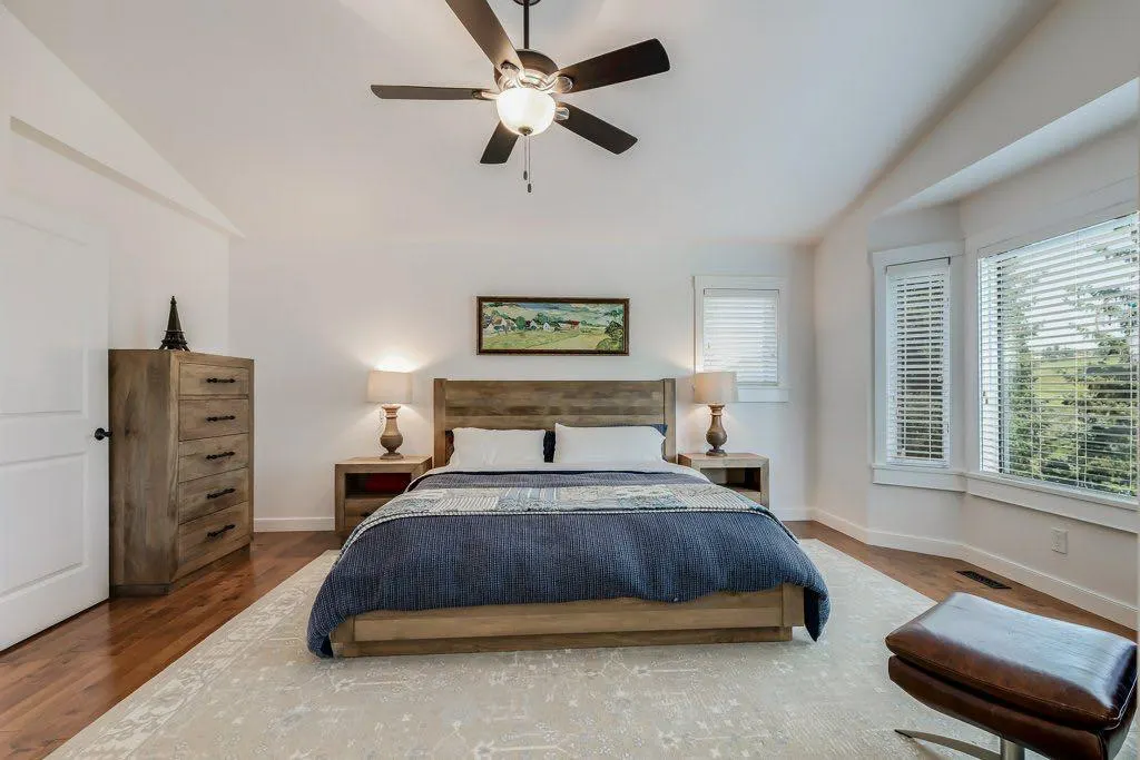 243 Country Hills Close NW