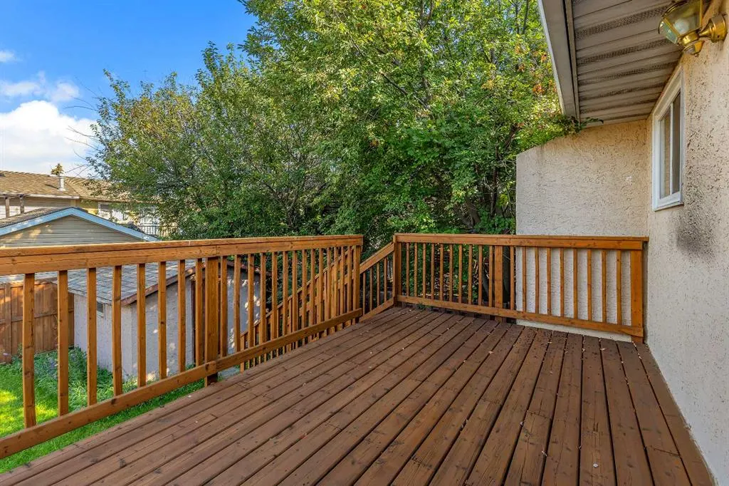 105 Fonda Court SE