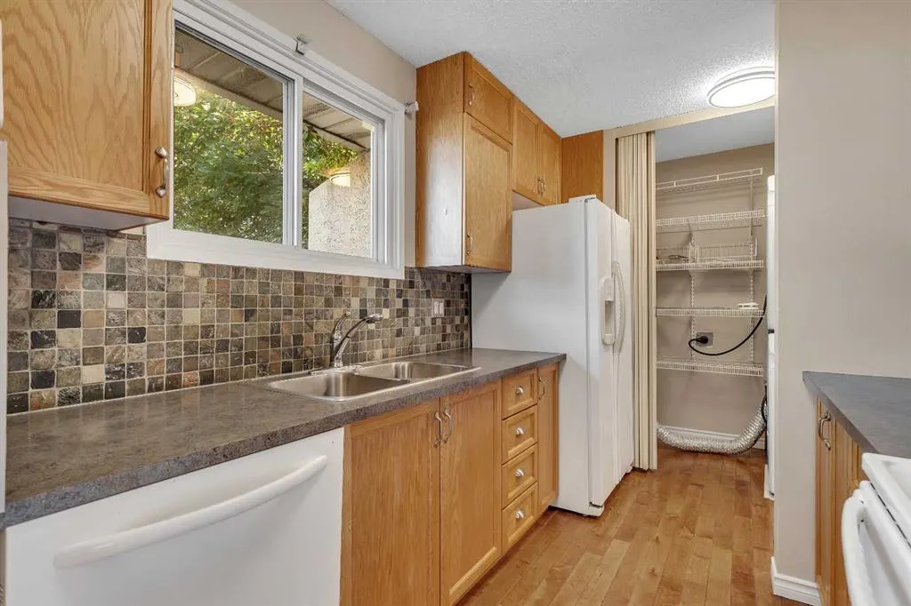 105 Fonda Court SE