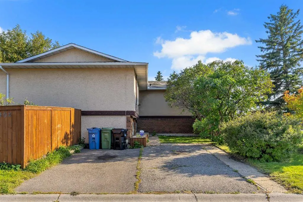 105 Fonda Court SE