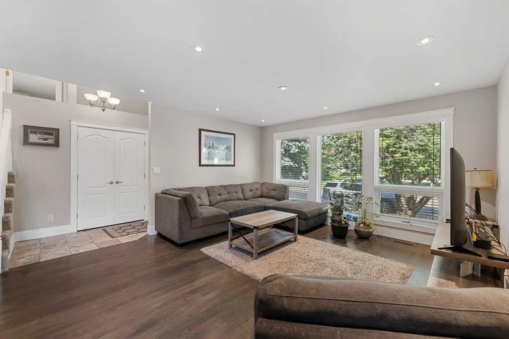 32 Woodbrook Close SW