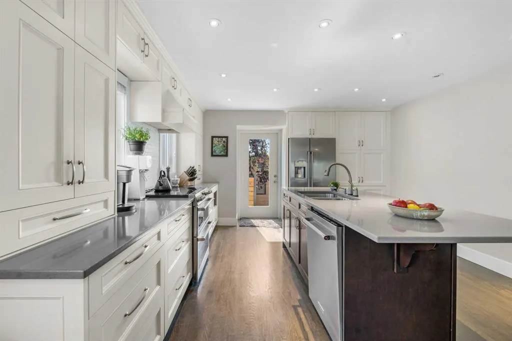32 Woodbrook Close SW
