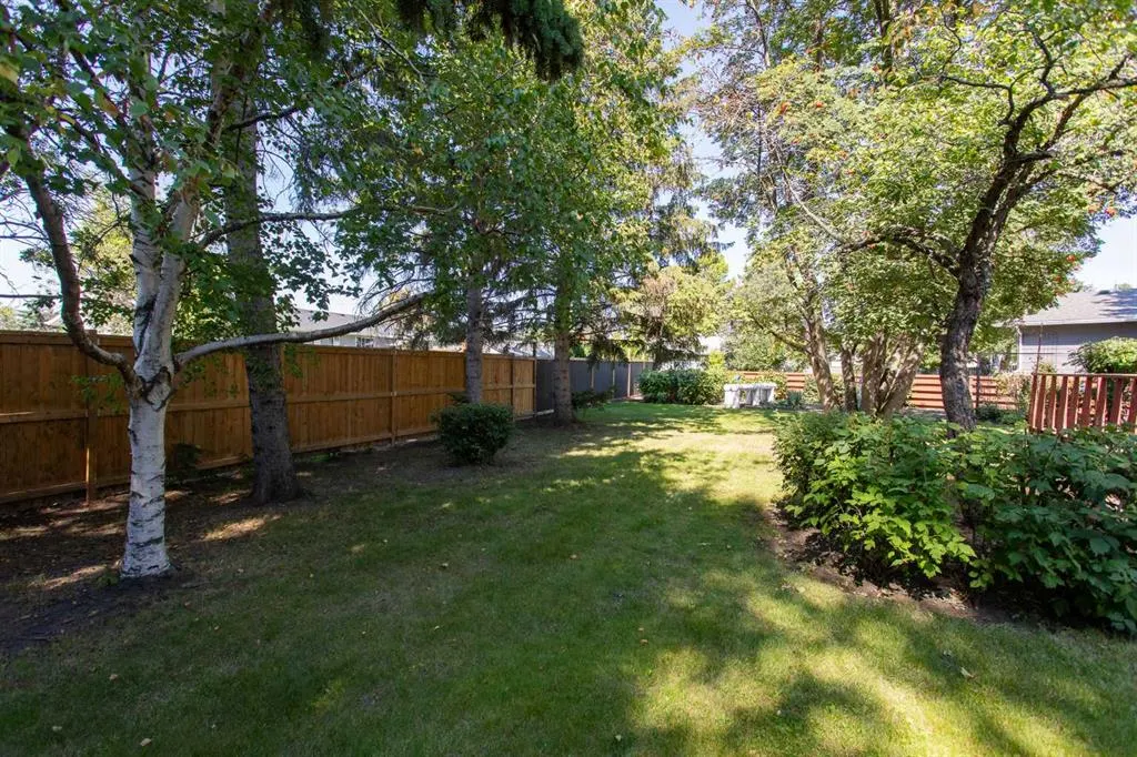 8 Garden Road