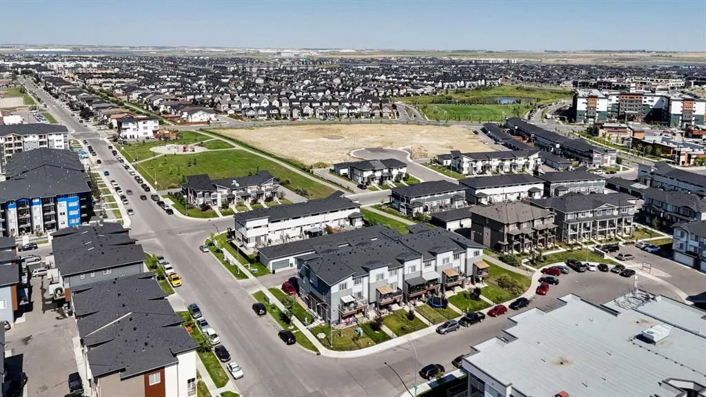 6 Skyview Close NE