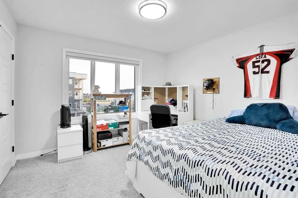 6 Skyview Close NE