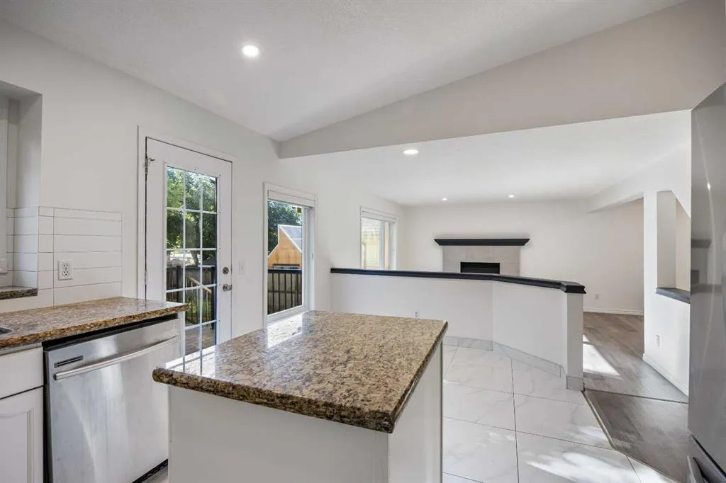 12 Citadel Hills Green NW