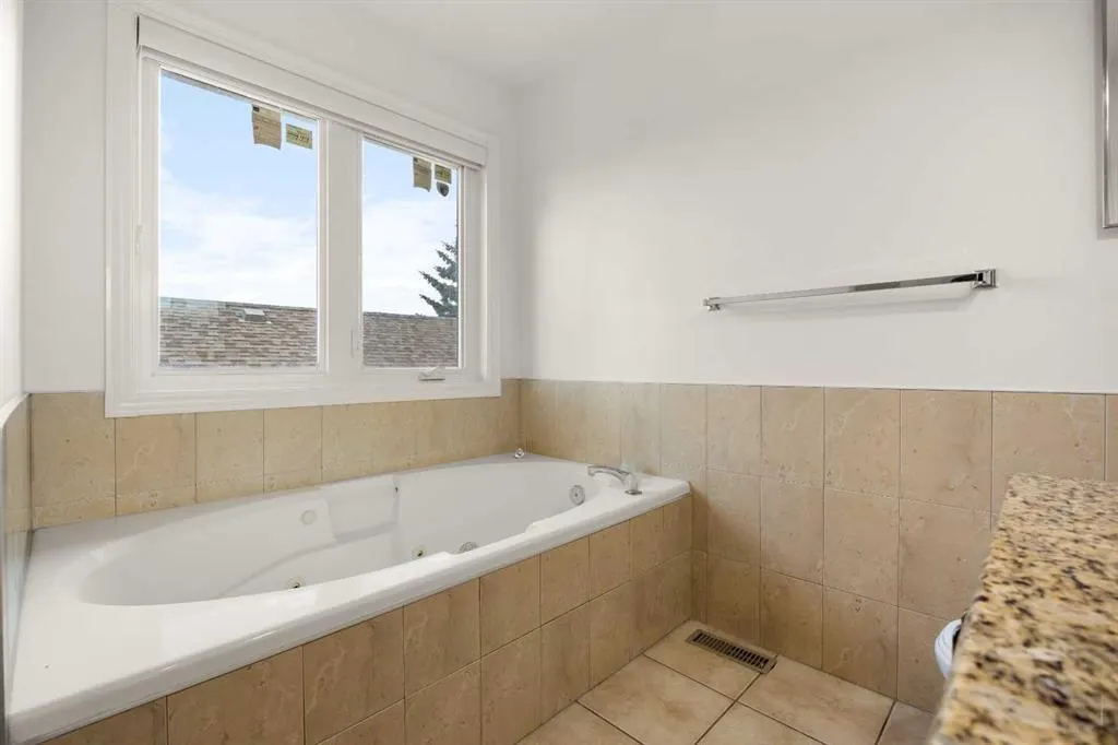12 Citadel Hills Green NW