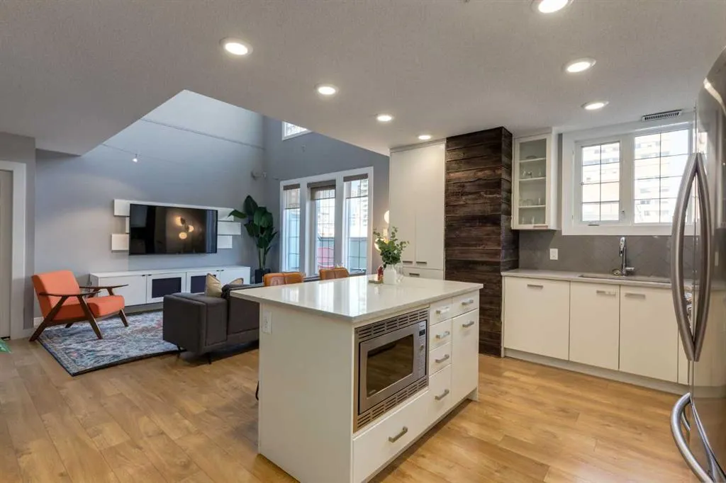 638 11 Avenue SW, #301