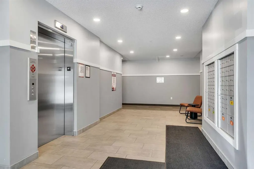 33 Carringham Gate NW, #1311