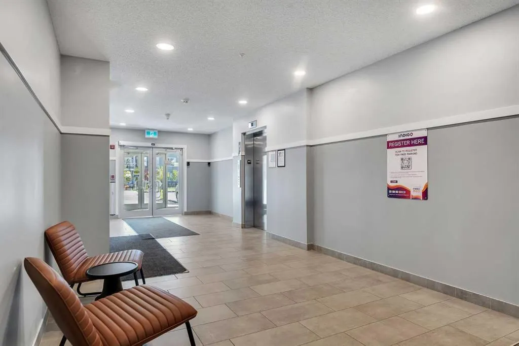 33 Carringham Gate NW, #1311