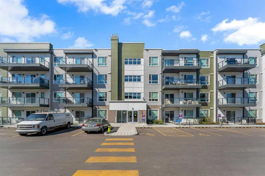 33 Carringham Gate NW, #1311