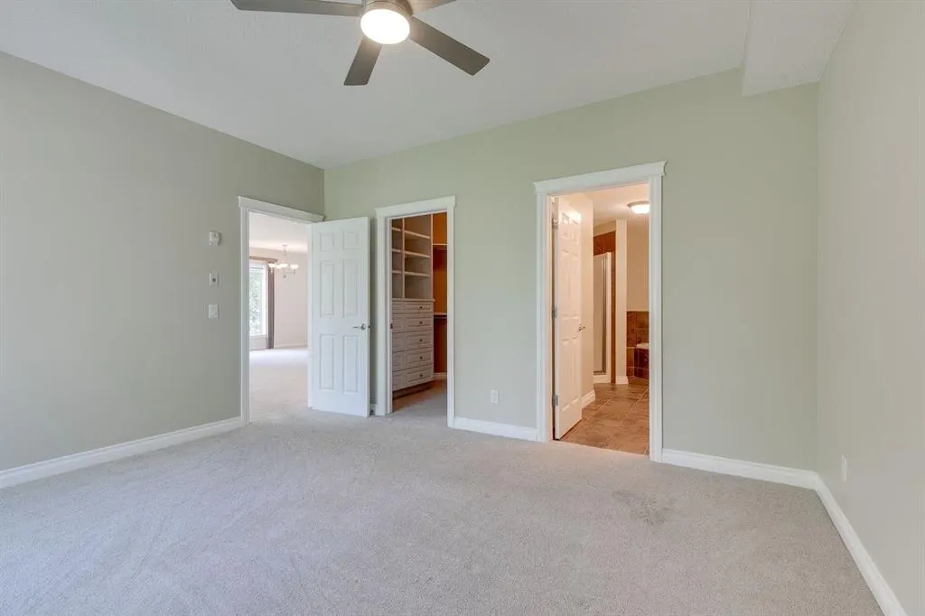 10 Hemlock Crescent SW, #304