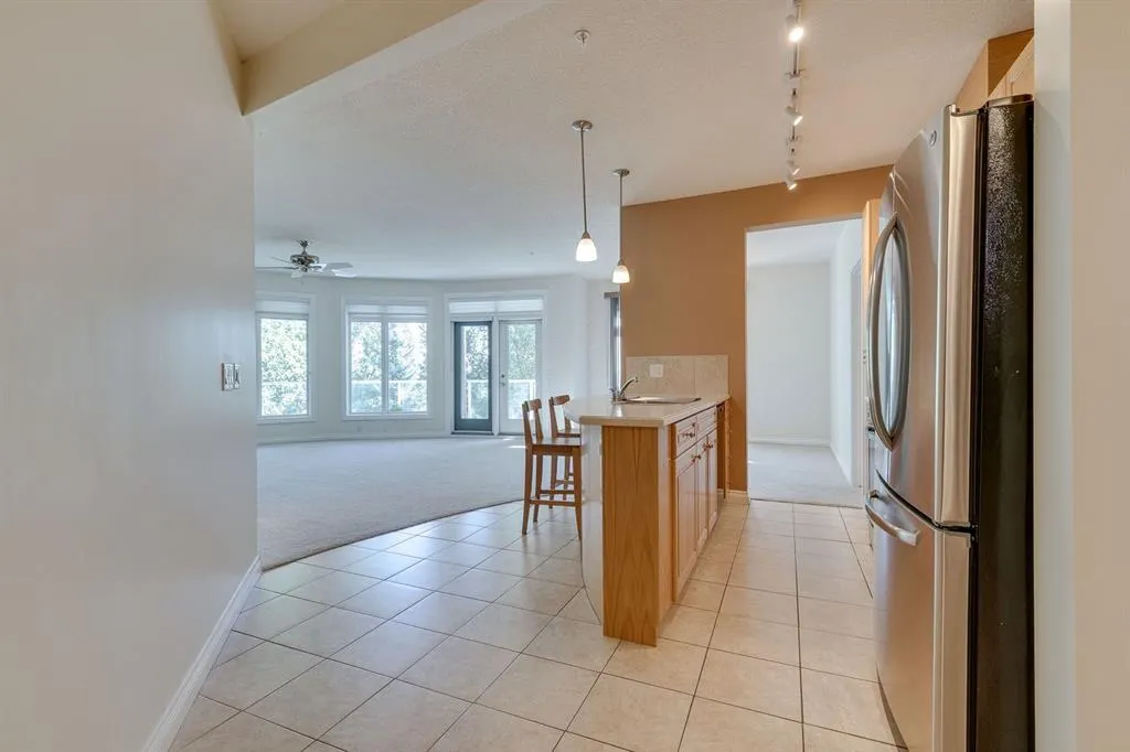 10 Hemlock Crescent SW, #304
