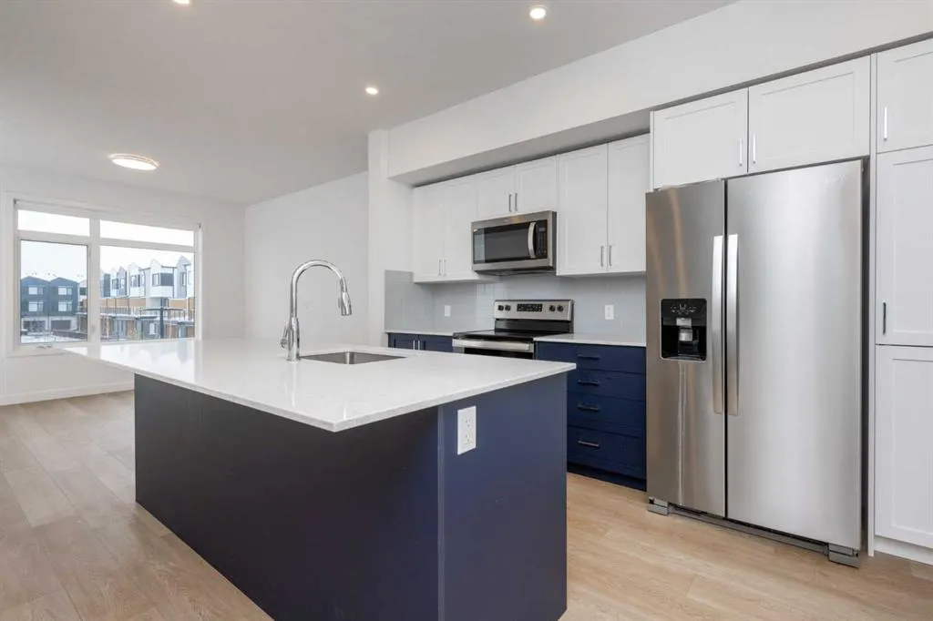 8535 19 Avenue SE, #412