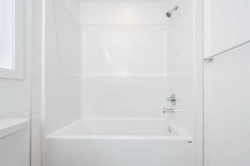 8535 19 Avenue SE, #412