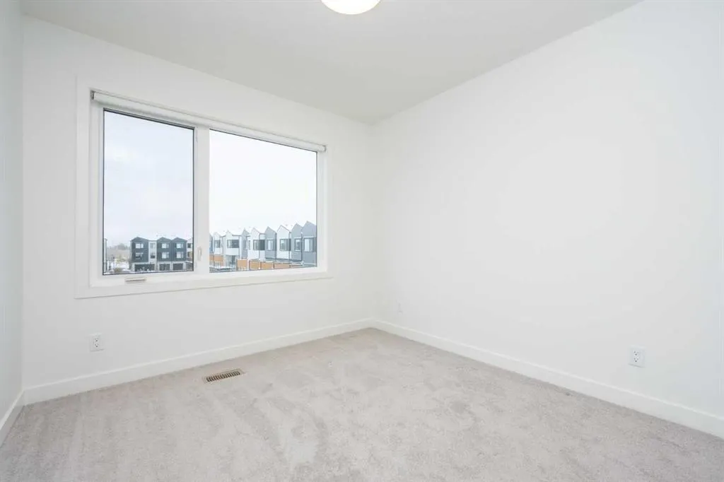 8535 19 Avenue SE, #412