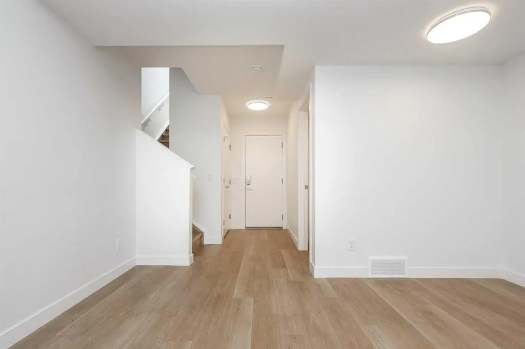 8535 19 Avenue SE, #412