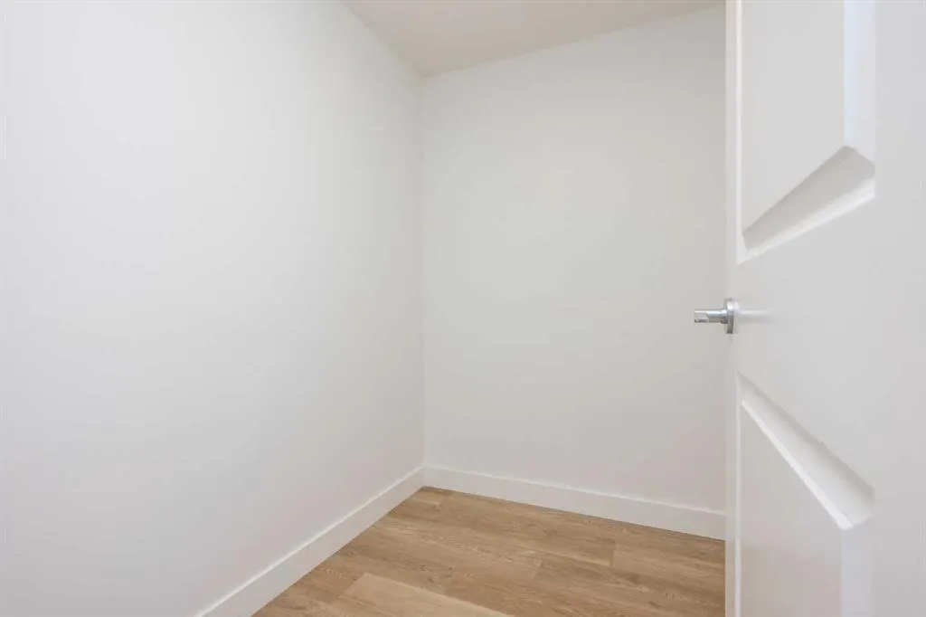 8535 19 Avenue SE, #412