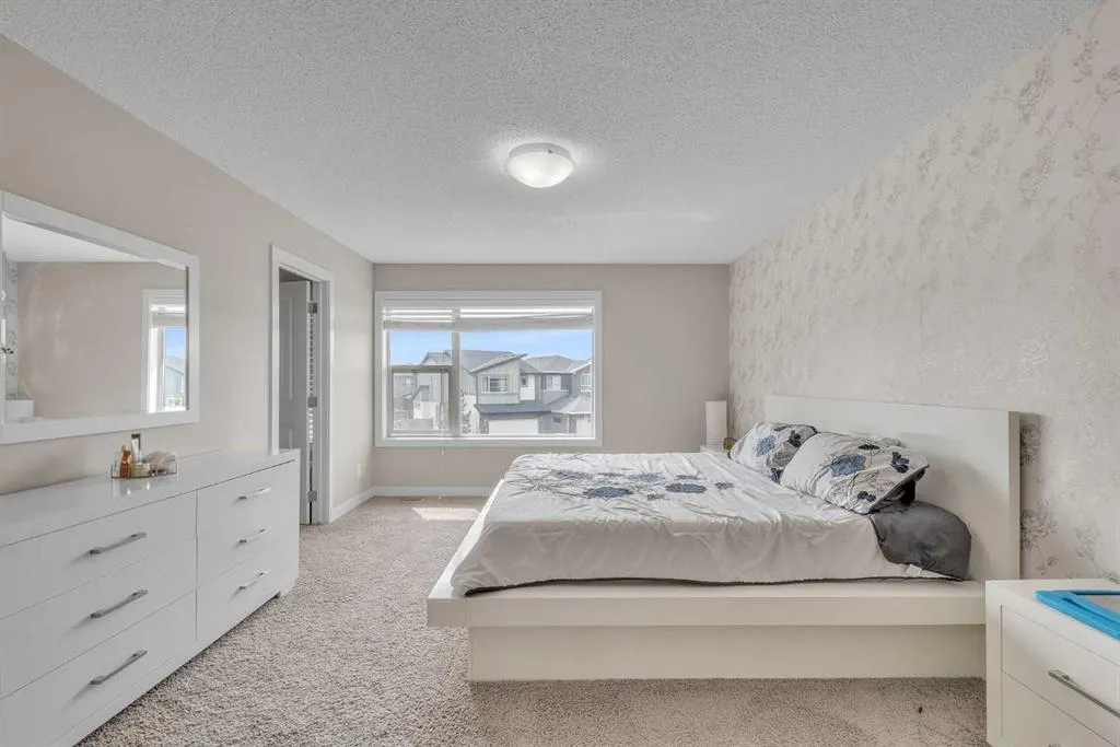 145 Walden Park SE