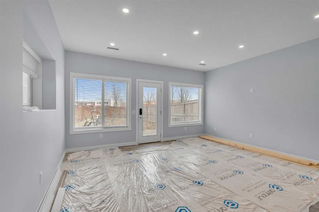 145 Walden Park SE