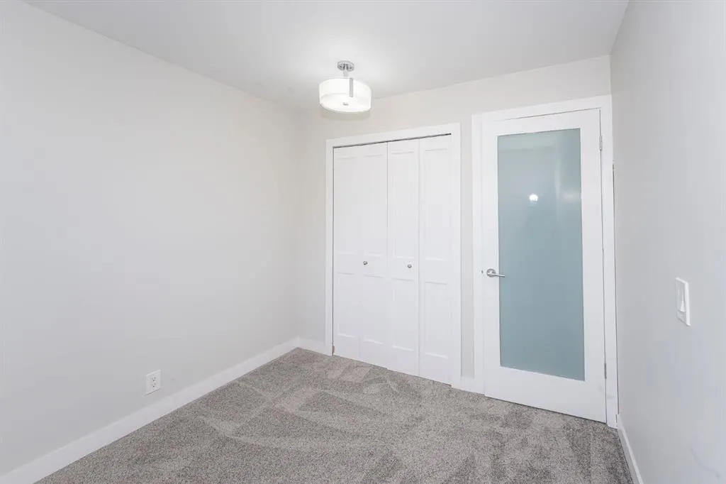 343 Falshire Way NE