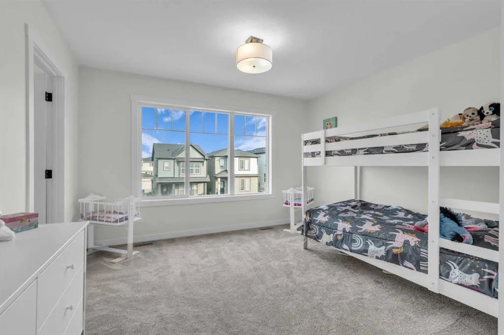 35 Versant View SW