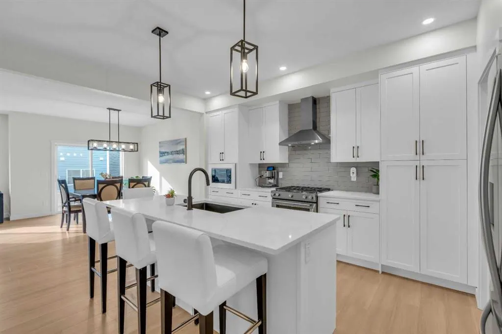 35 Versant View SW