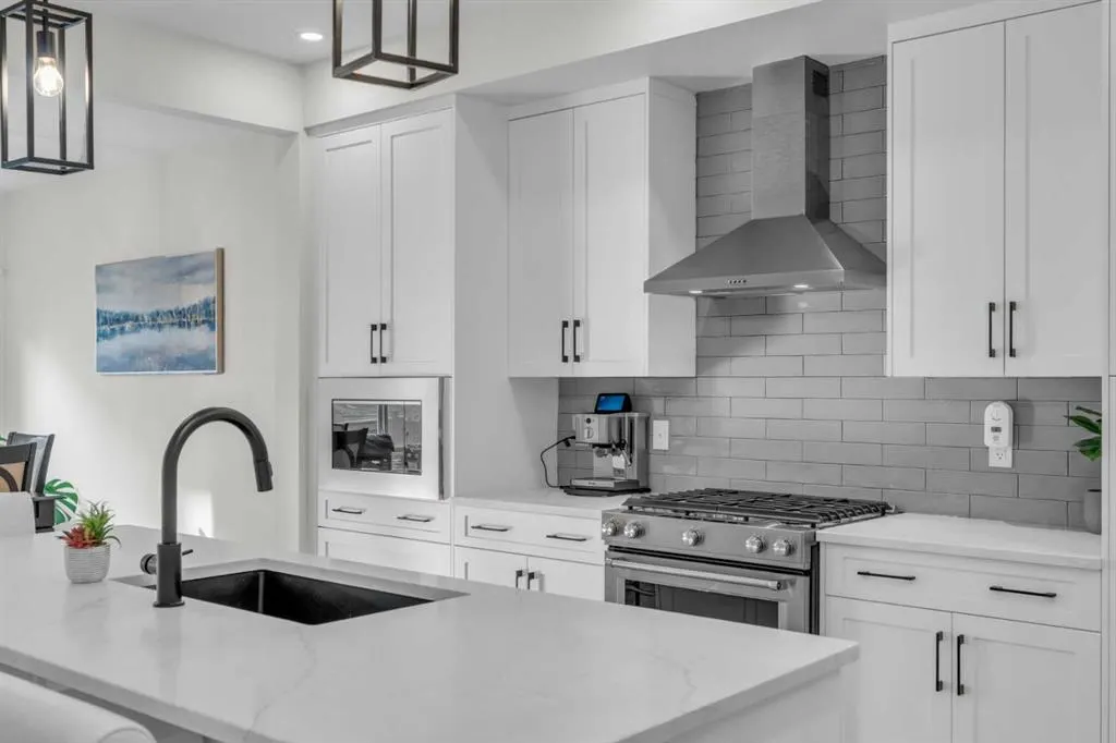 35 Versant View SW