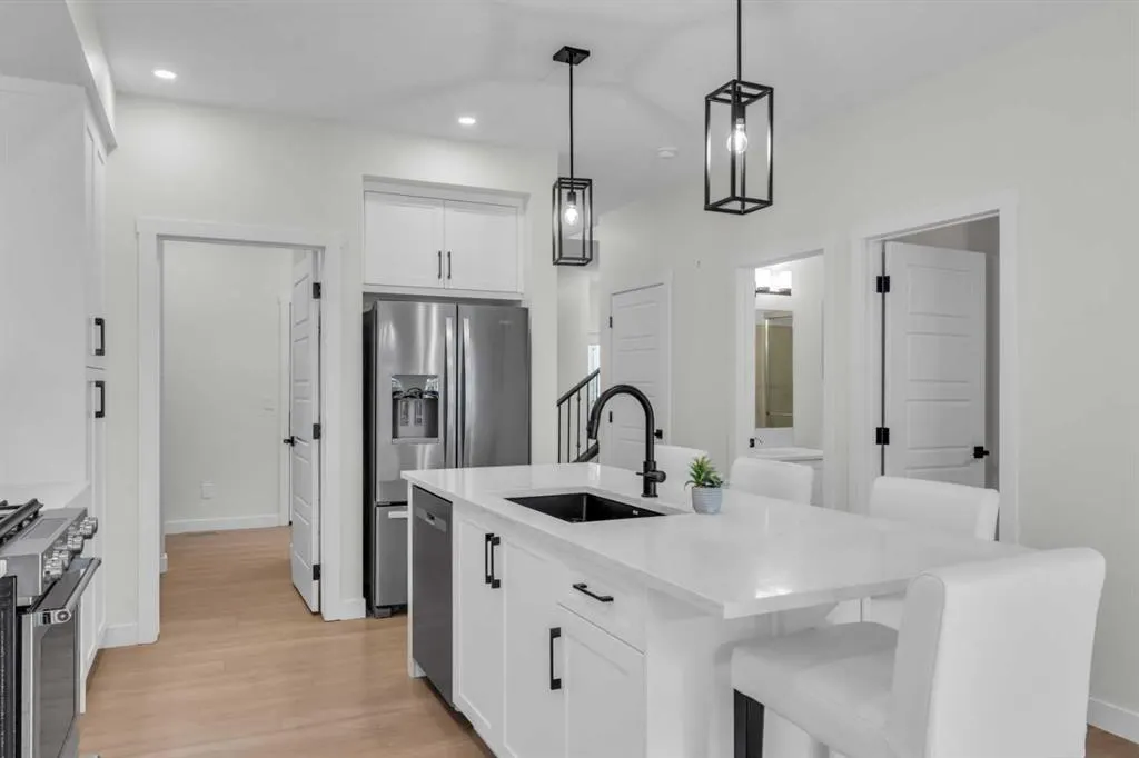 35 Versant View SW